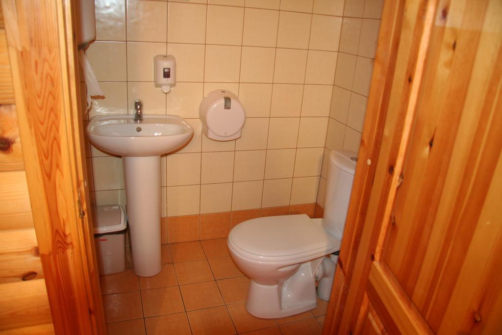 Kempings Sniedzes Ķegums Habitación foto